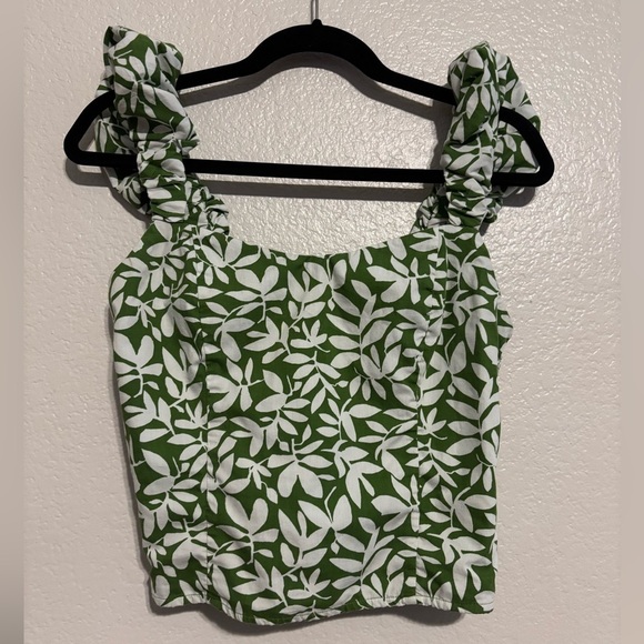 Abercrombie & Fitch Tops - Abercrombie bubble strap poplin top